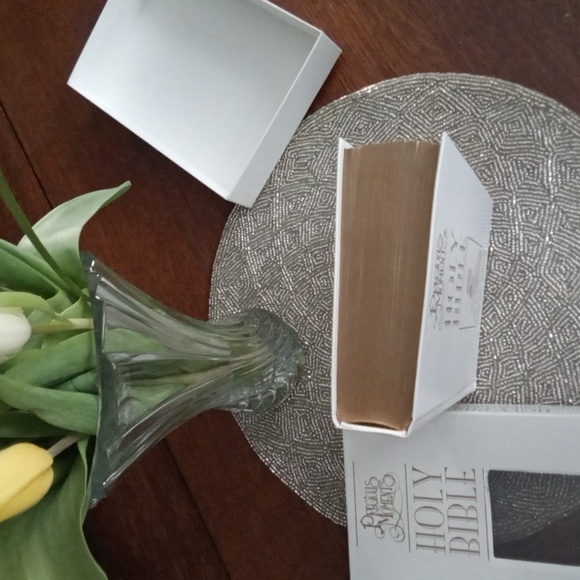 Vintage Precious Moments Bible - Picture 7 of 8